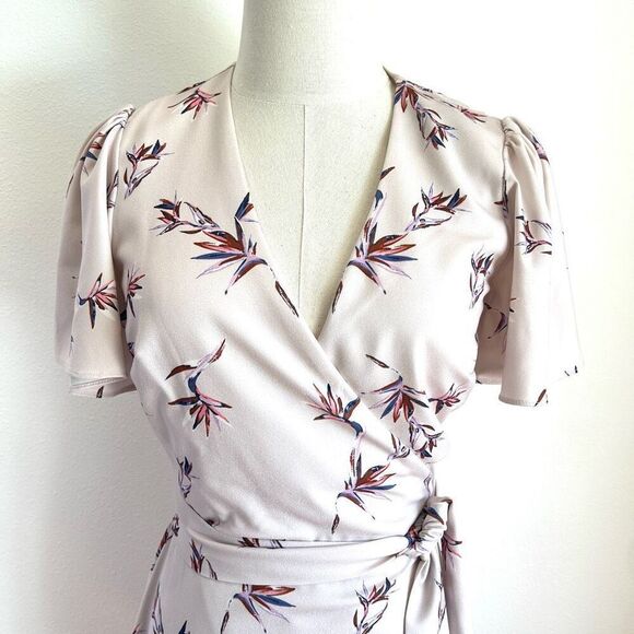 Stylestalker Penny Mini Wrap Dress Off White Bird of Paradise Print Size Small - Picture 2 of 15